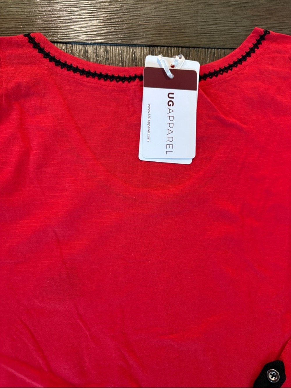 NWT [Ug Apparel] Louisville Cardinals NCAA 3/4 Roll Sleeve Button Top Women’s L - Picture 8 of 10
